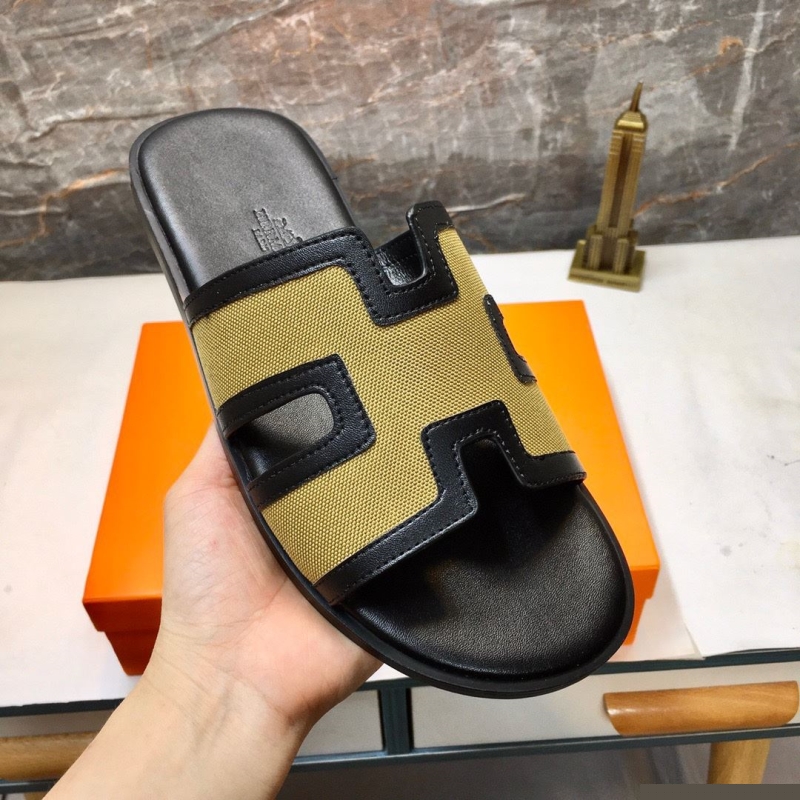 H**mes slippers